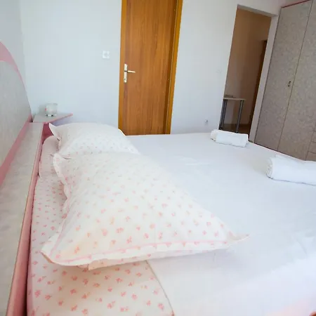 Zoran Appartement *